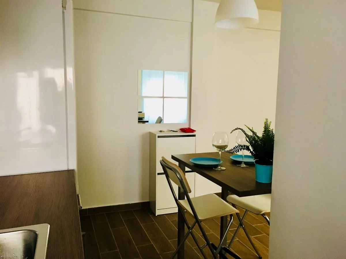 Flores Apartment Malaga 0*,